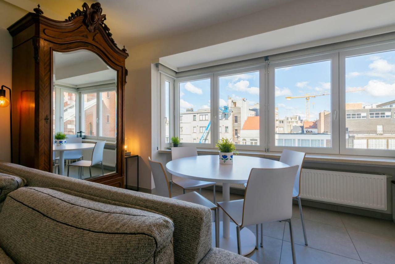 Modern Apartment With Free Parking Oostende Eksteriør bilde