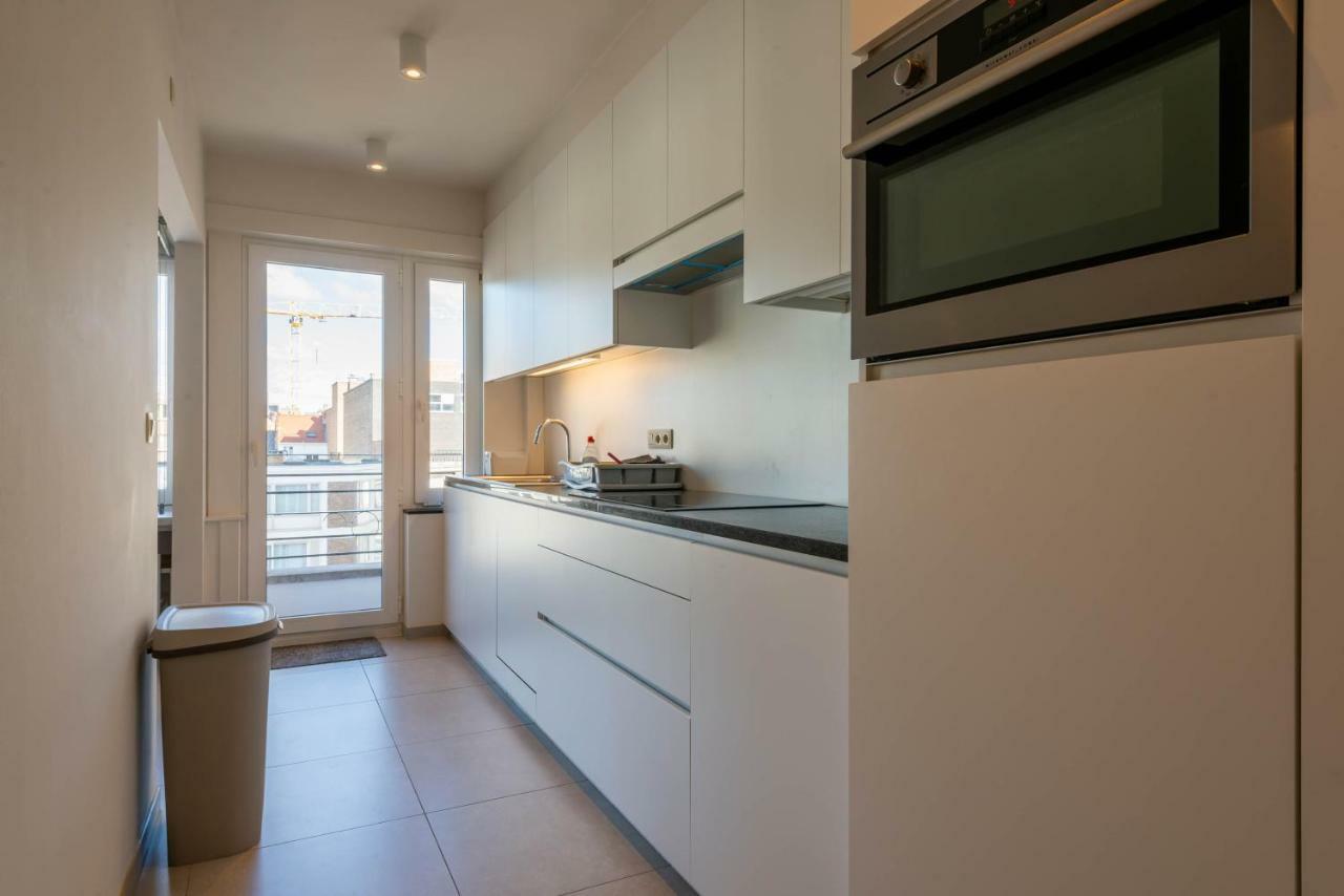 Modern Apartment With Free Parking Oostende Eksteriør bilde