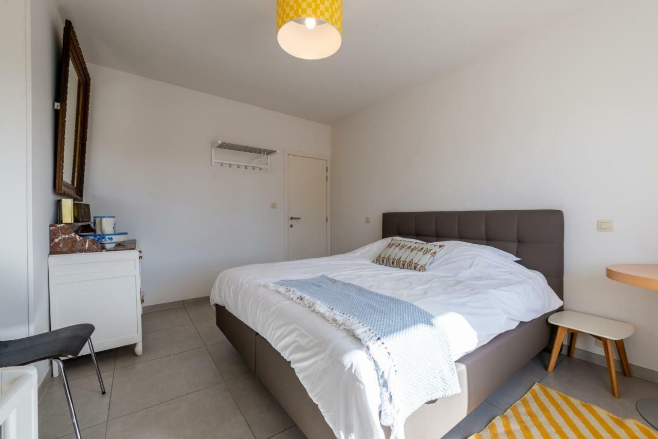 Modern Apartment With Free Parking Oostende Eksteriør bilde